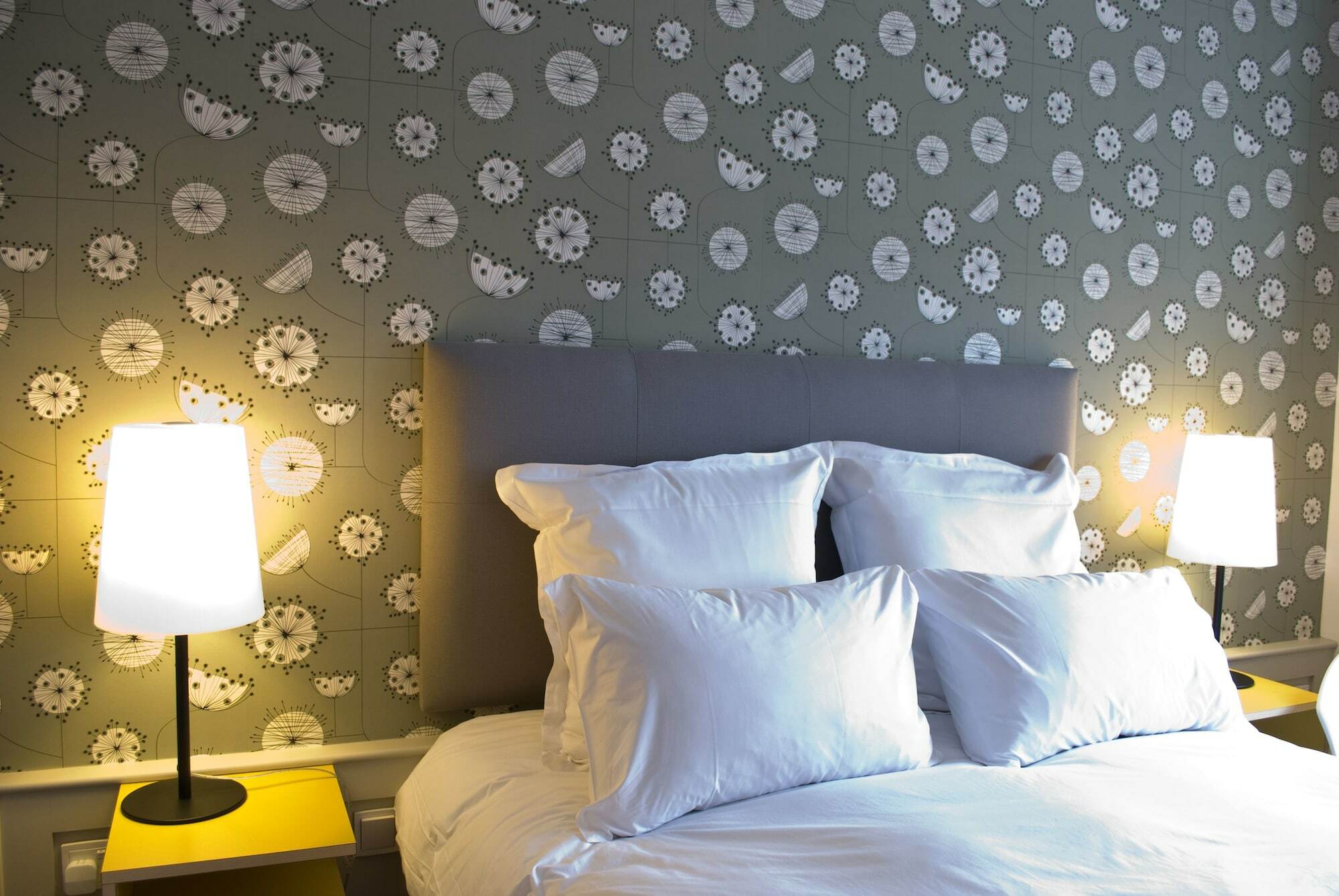 Grasshopper Hotel Glasgow Room photo